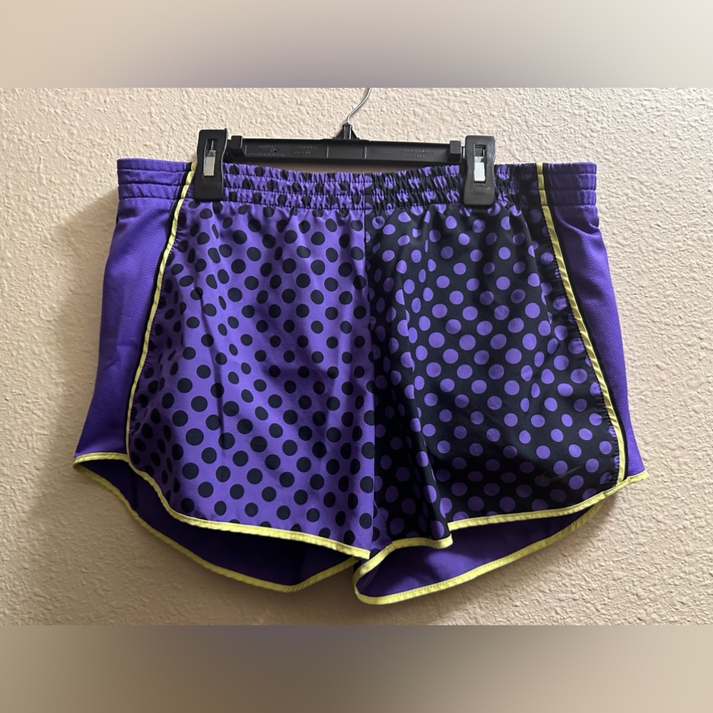 Nike athletic Dri-Fit shorts size medium